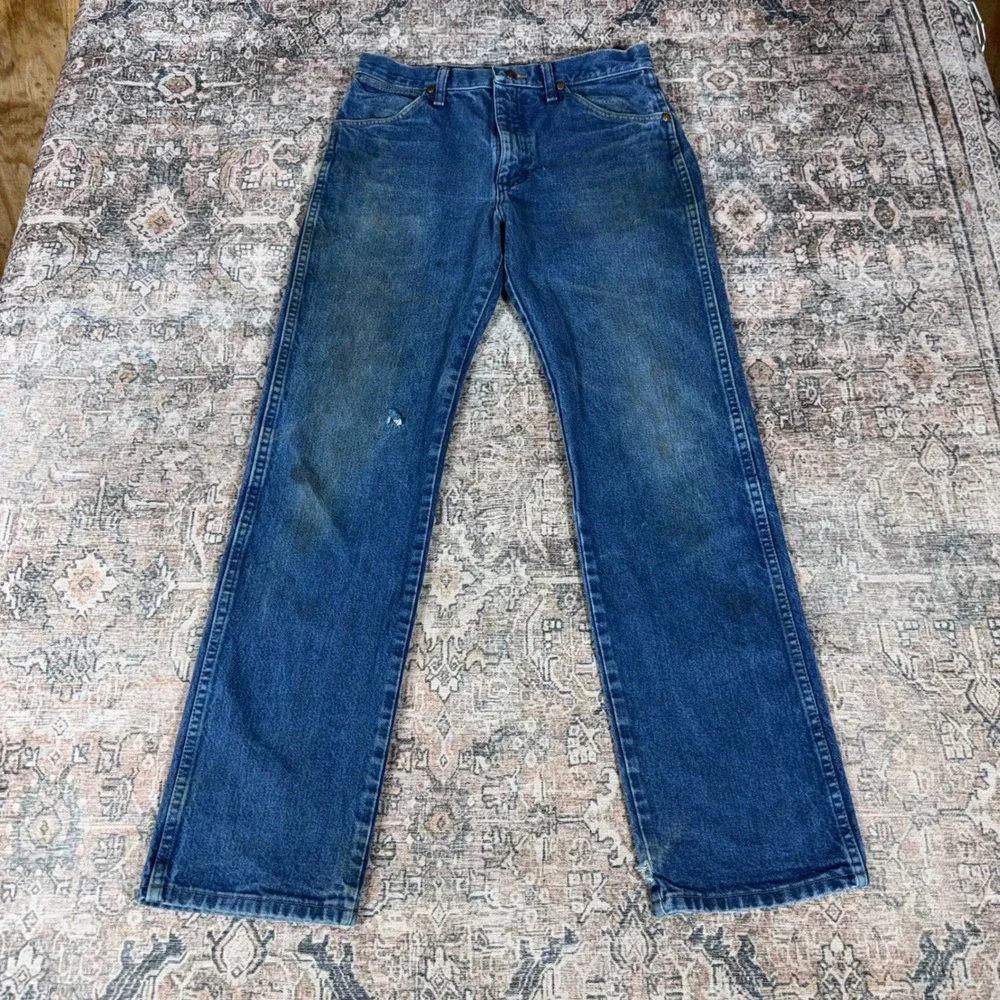 Wrangler 13MWZPW Cowboy Cut Blue Jeans Mens 30x32 Distressed Western Workwear